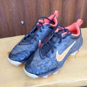 Nike baseball cleats